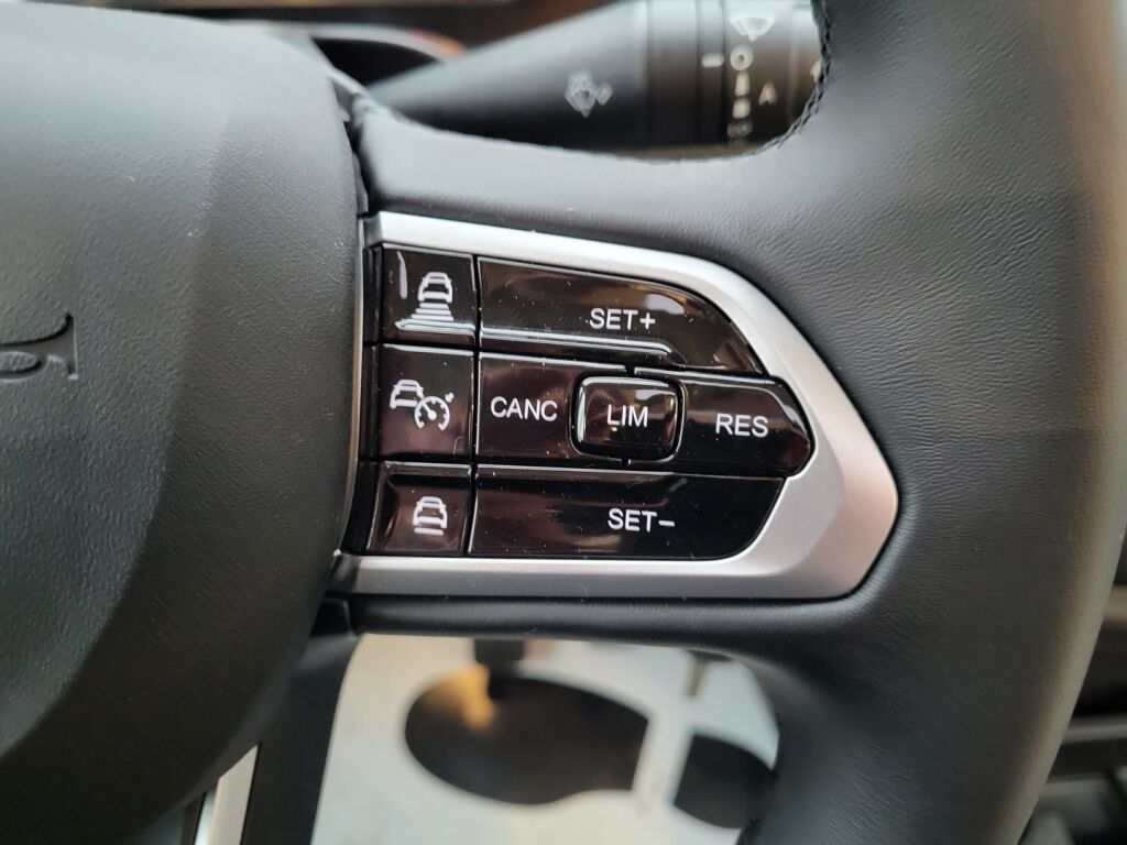 Adria CORAL SUPREME 670 DL 2025 Harmaa