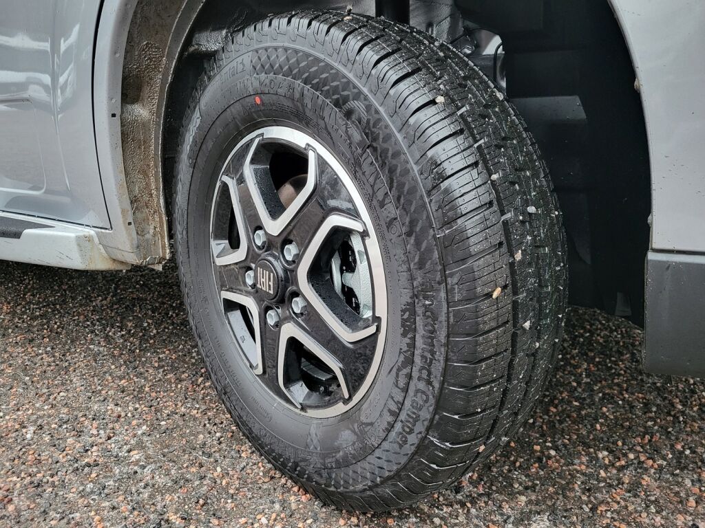 Adria CORAL SUPREME 670 DL 2025 Harmaa