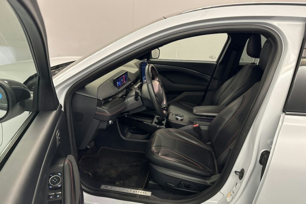 Ford Mustang Mach-E 2022 