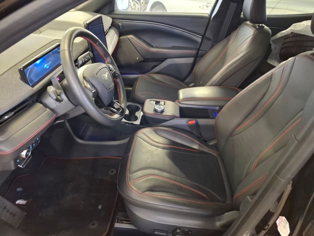 Ford Mustang Mach-E 2022 