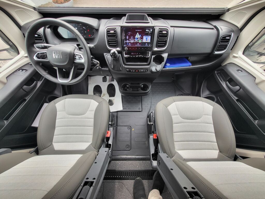 Adria TWIN 540 SPB 2025 Musta