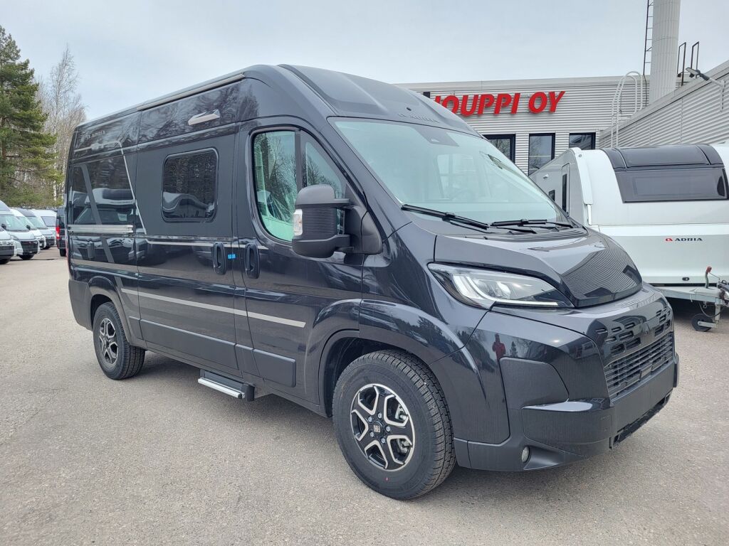 Adria TWIN 540 SPB 2025 Musta