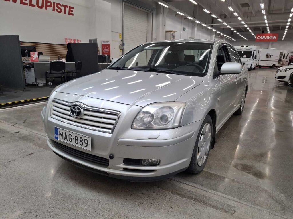 Toyota Avensis 2003 Hopea