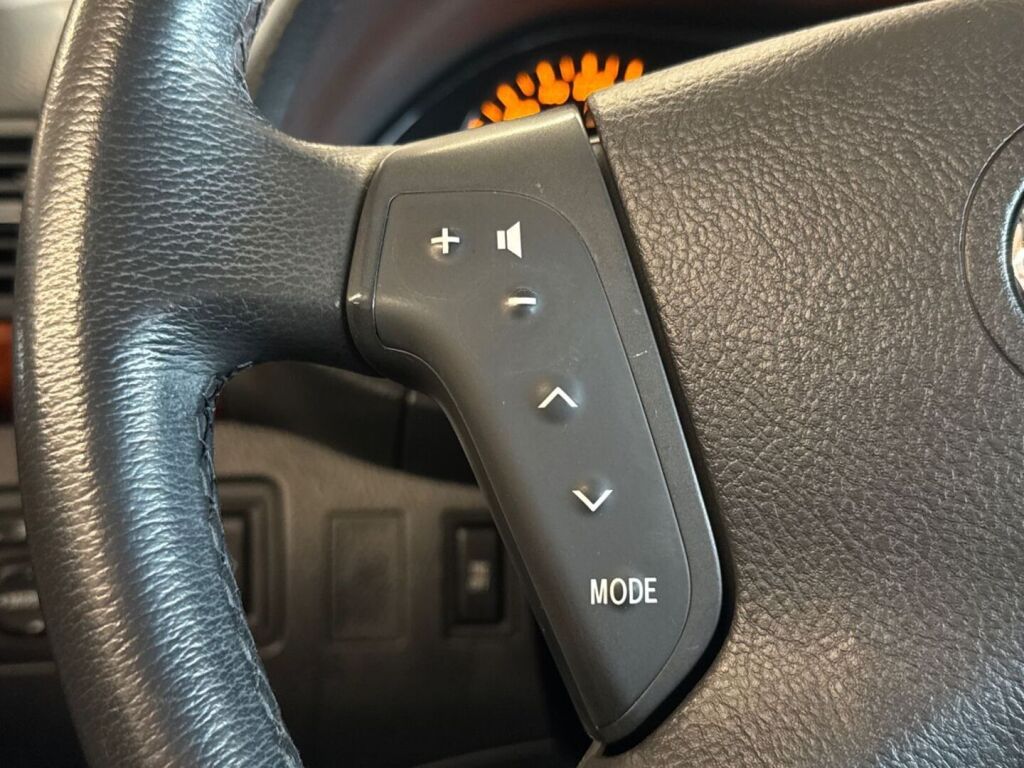 Toyota Avensis 2006 Hopea