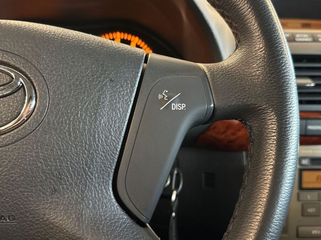 Toyota Avensis 2006 Hopea
