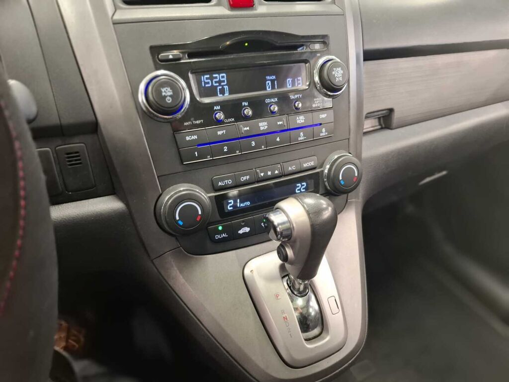 Honda CR-V 2007 Punainen