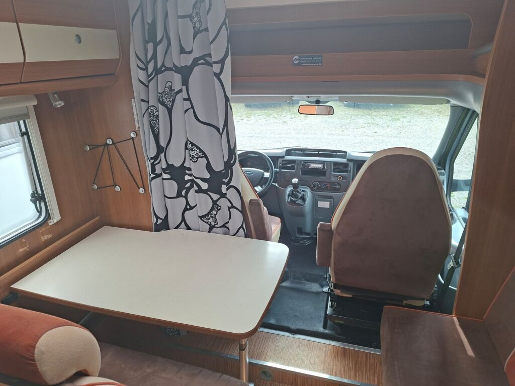Carado T 344 2010 Valkoinen