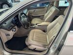 Mercedes-Benz E 2010 Ruskea (beige)