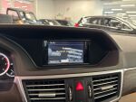 Mercedes-Benz E 2010 Ruskea (beige)