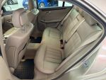 Mercedes-Benz E 2010 Ruskea (beige)