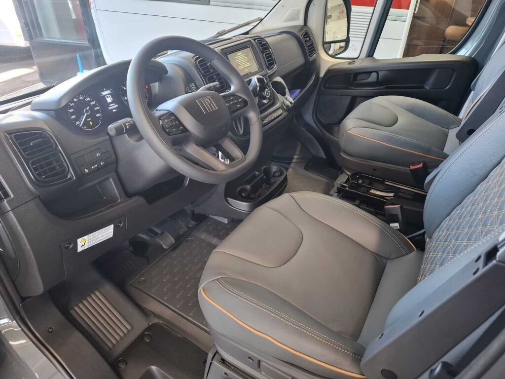 Bürstner Lyseo Time T 690 G SkyLine Edition 2025 Harmaa