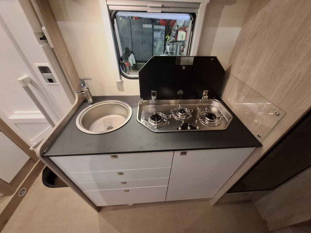 Bürstner Lyseo Time T 690 G SkyLine Edition 2025 Harmaa