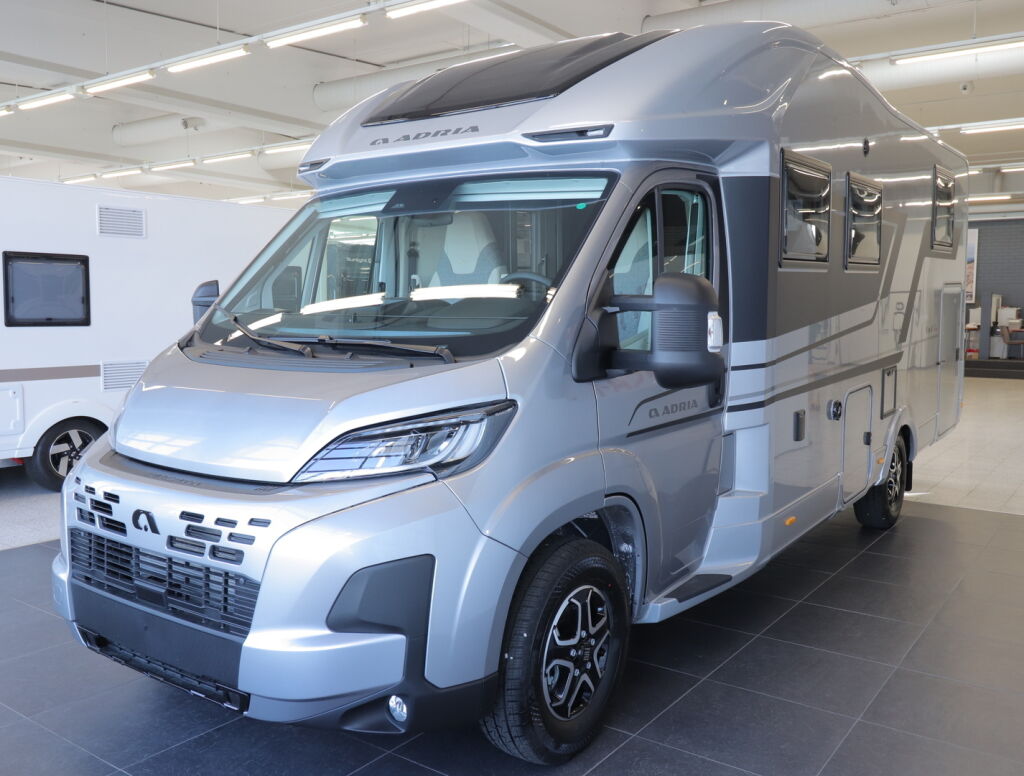 Adria CORAL SUPREME 670 DL 2025 Y