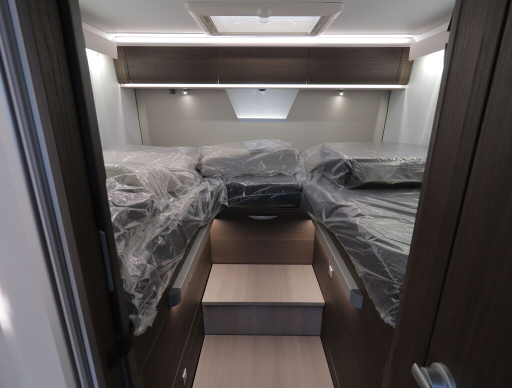 Adria CORAL SUPREME 670 DL 2025 Y