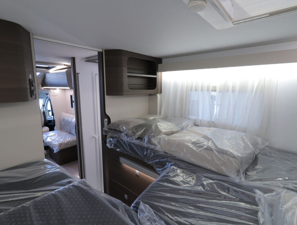 Adria CORAL SUPREME 670 DL 2025 Y