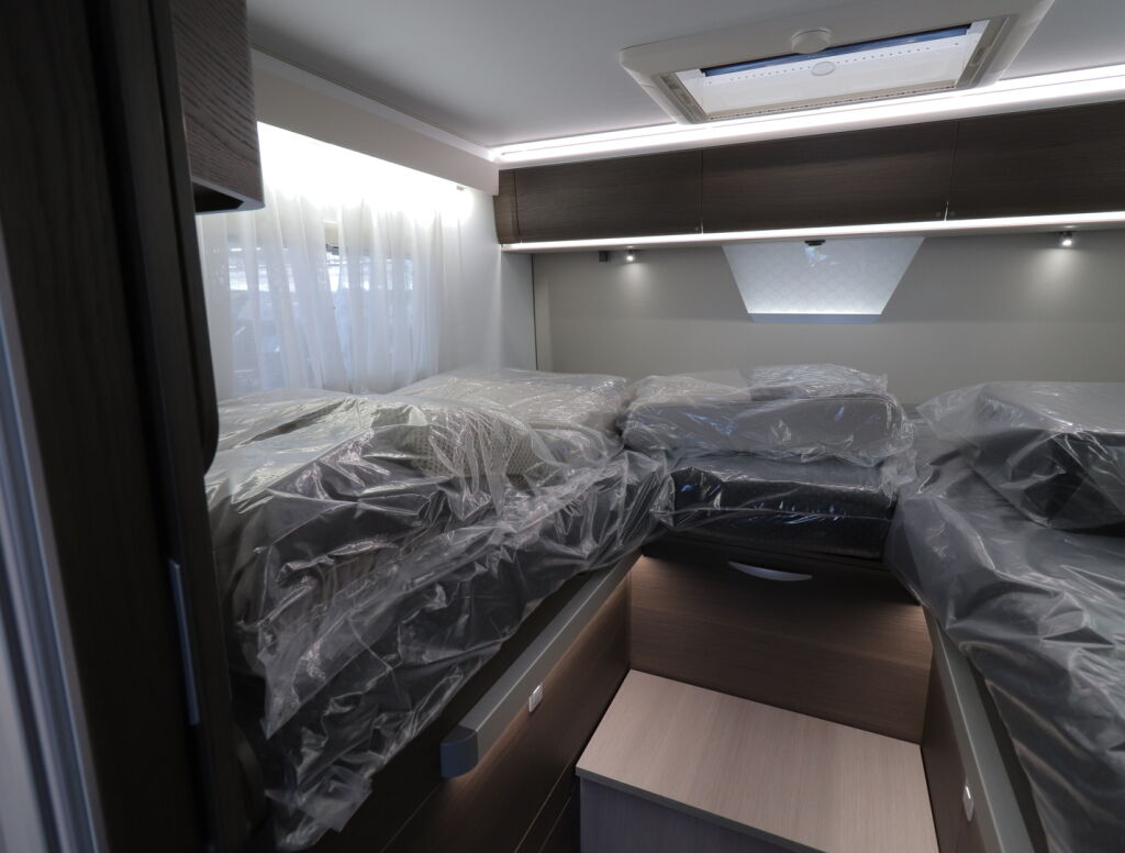 Adria CORAL SUPREME 670 DL 2025 Y