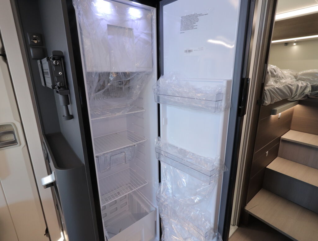 Adria CORAL SUPREME 670 DL 2025 Y