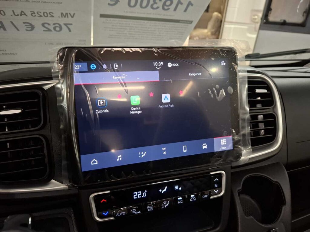 Adria Matrix Plus 670 SL 2025 Valkoinen