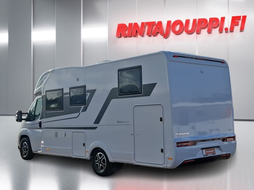 Adria Matrix Plus 670 SL 2025 Valkoinen
