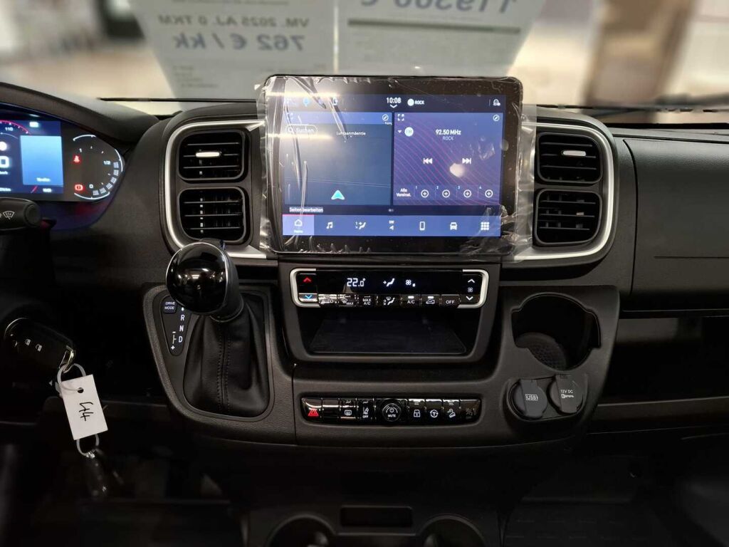 Adria Matrix Plus 670 SL 2025 Valkoinen