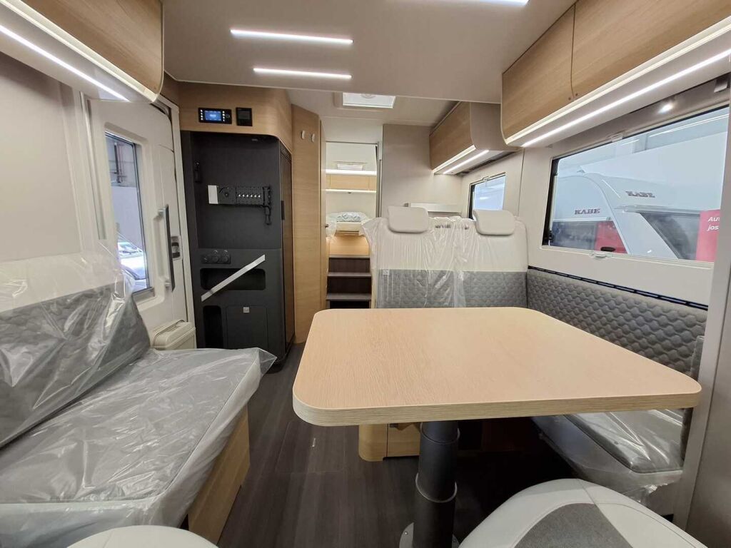 Adria Matrix 670 SL 60 Years Selection 2026 Harmaa