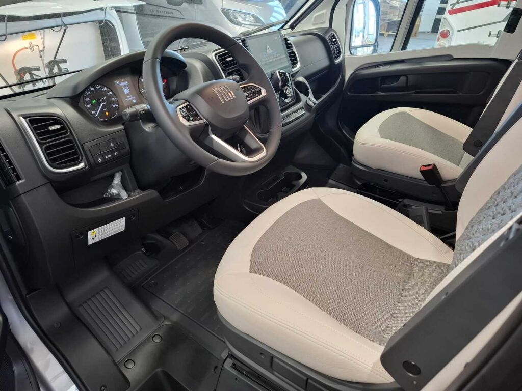 Adria Matrix 670 SL 60 Years Selection 2026 Harmaa