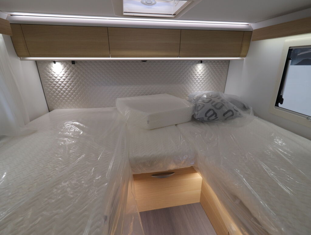 Adria MATRIX 670 SL 60 Years Selection 2026 Y