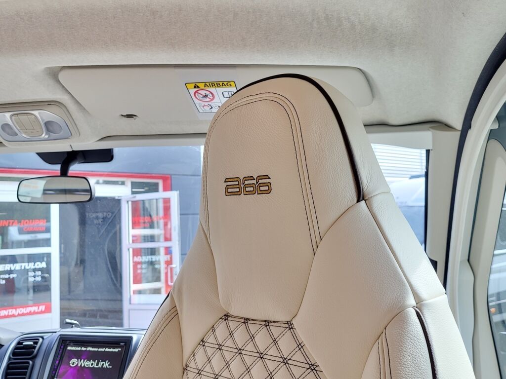 Bürstner B66 EDITION LYSEO TD 690 G 2026 Harmaa