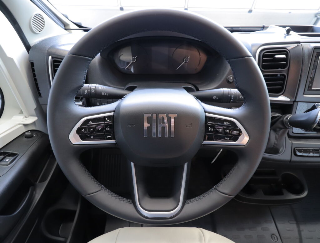 Bürstner B66 EDITION LYSEO TD 690 G 2026 Harmaa