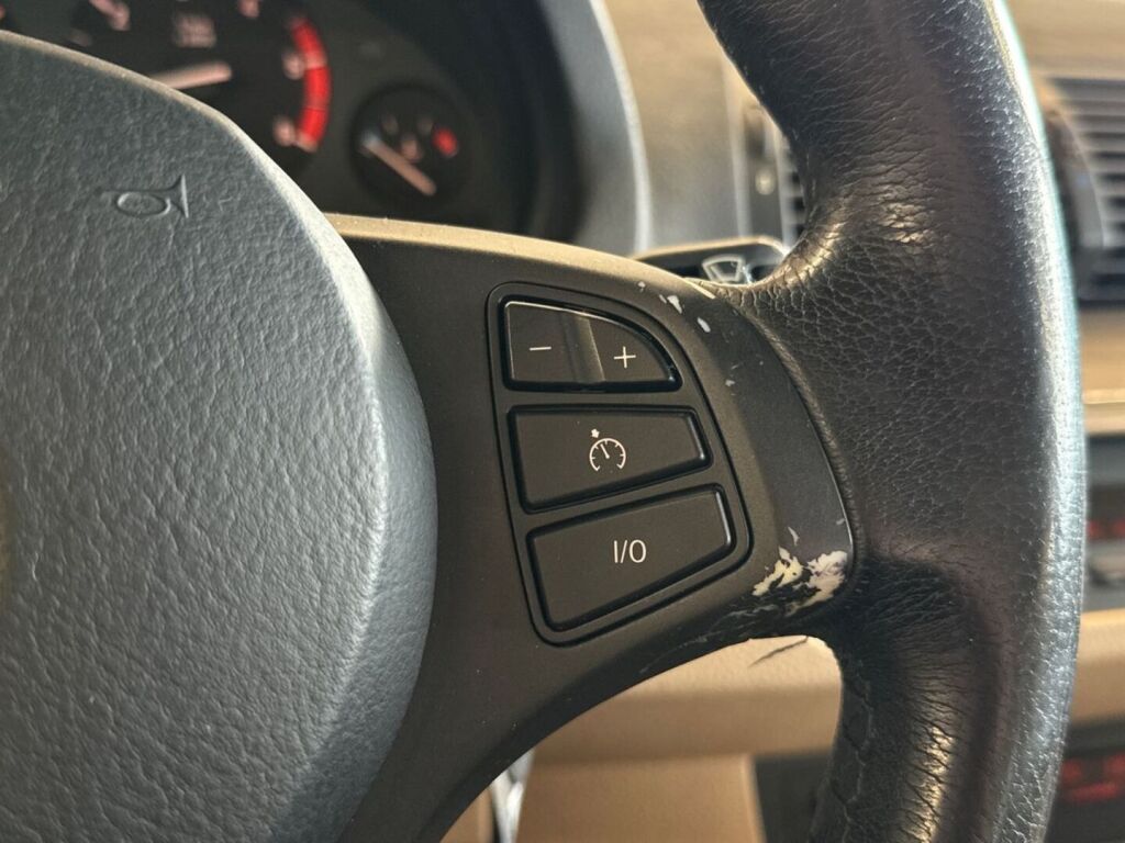 BMW X5 2006 Ruskea (beige)