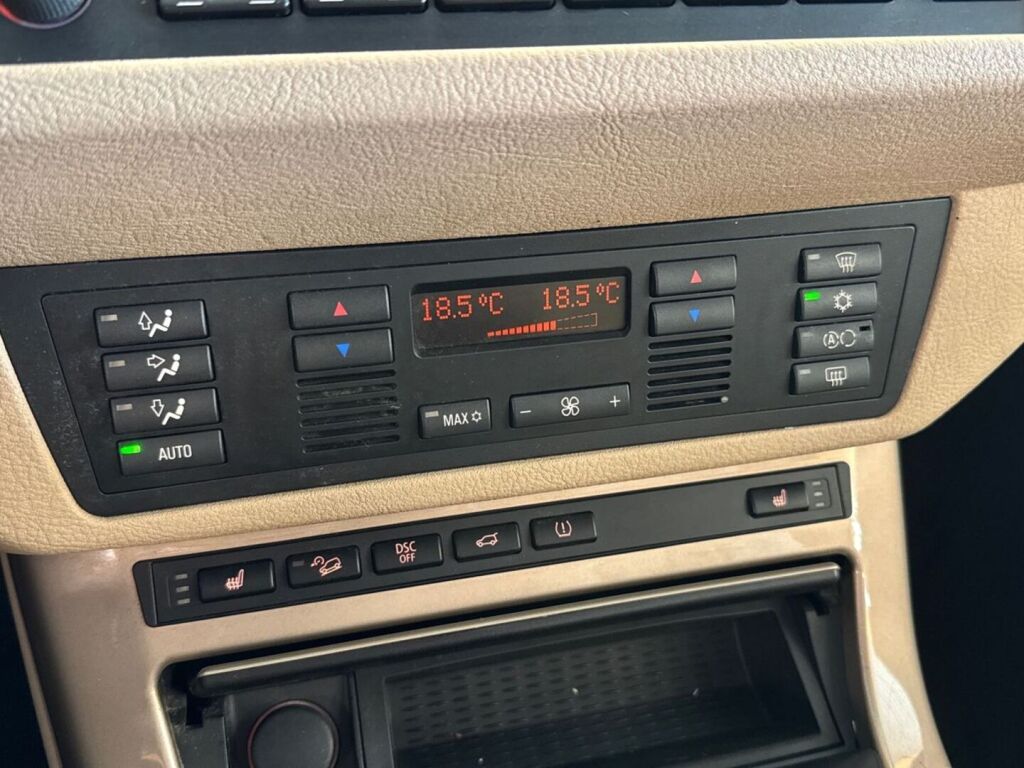 BMW X5 2006 Ruskea (beige)