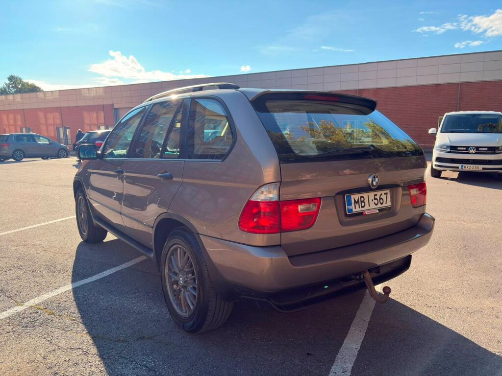 BMW X5 2006 Ruskea (beige)