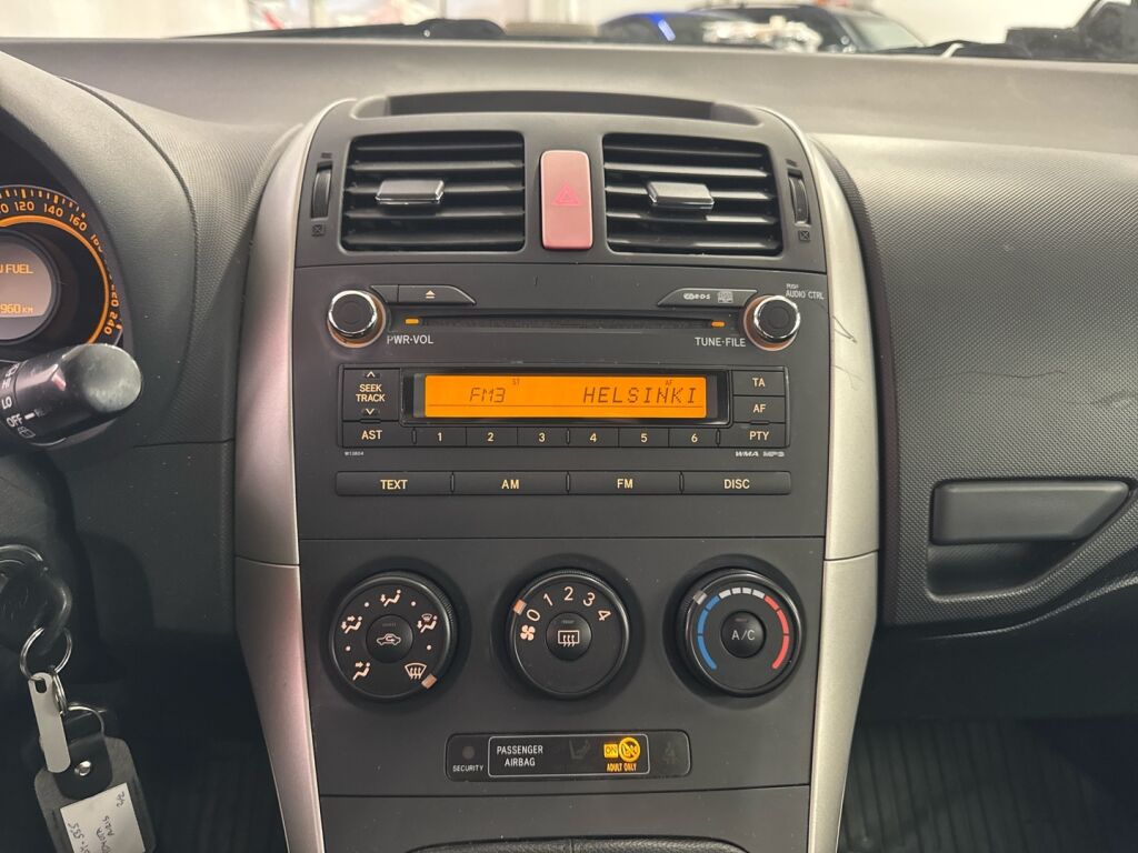 Toyota Auris 2008 Harmaa