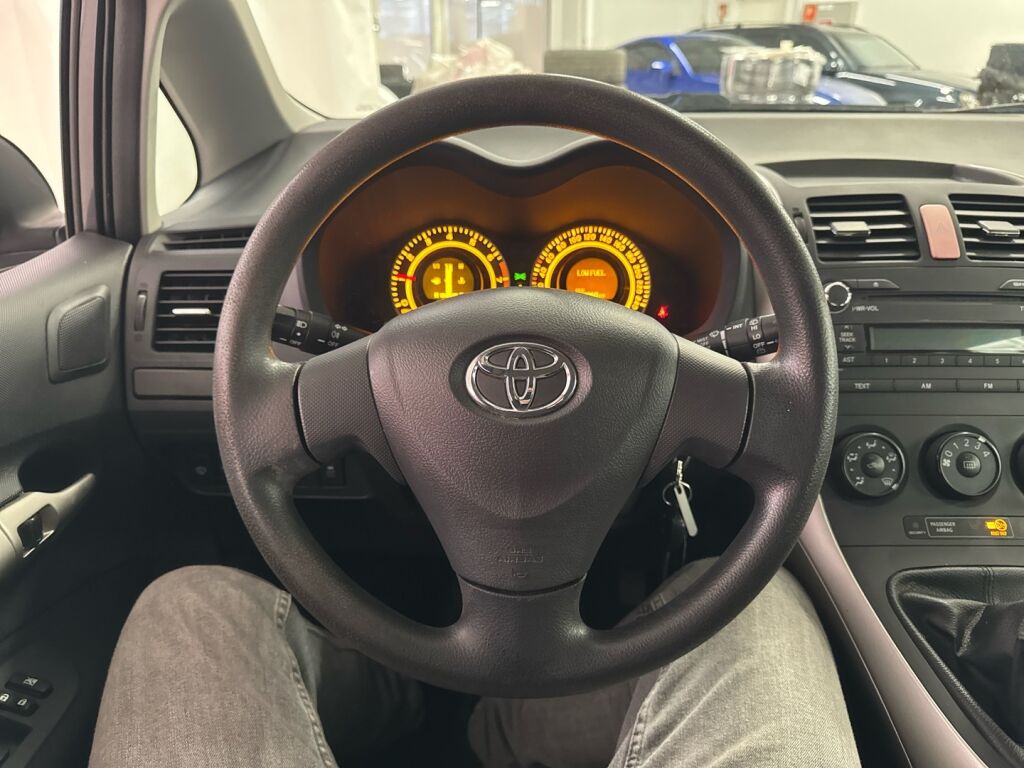 Toyota Auris 2008 Harmaa