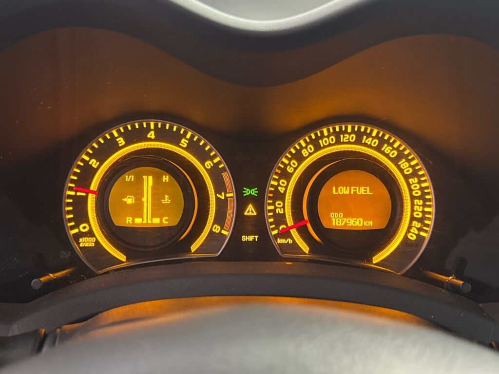 Toyota Auris 2008 Harmaa