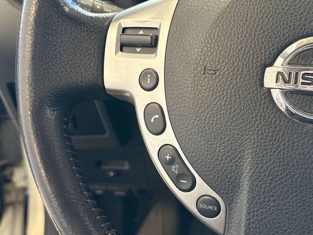 Nissan Qashqai 2010 Valkoinen