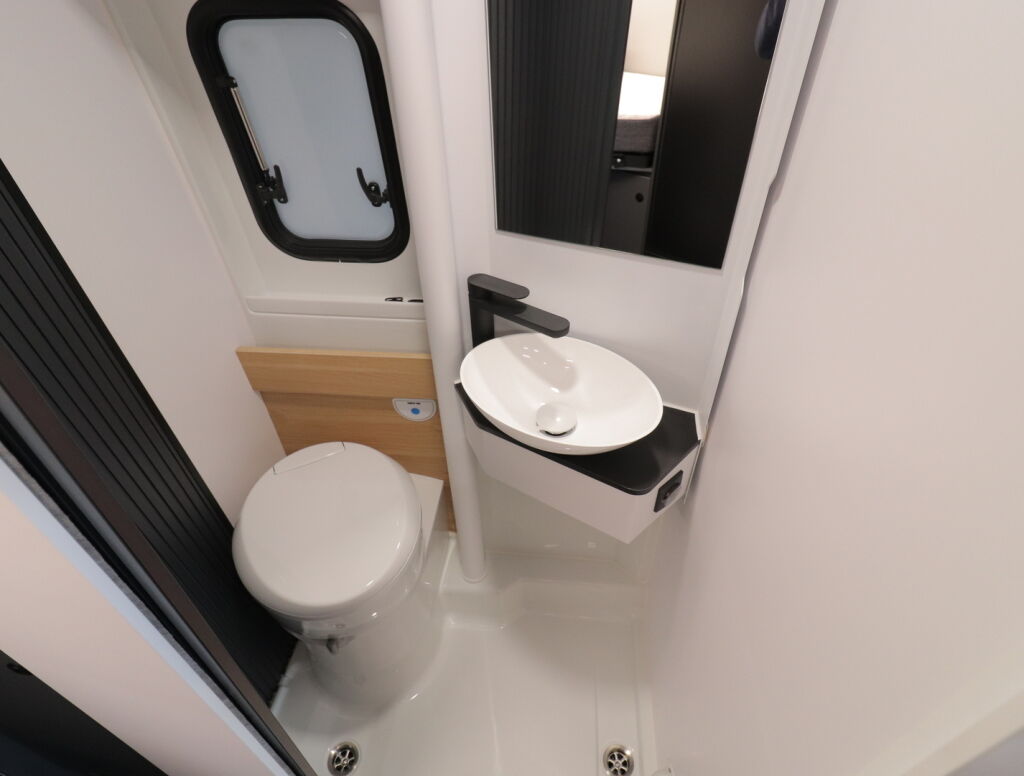 Adria TWIN 640 SLB 60 YEARS SELECTION 2026 