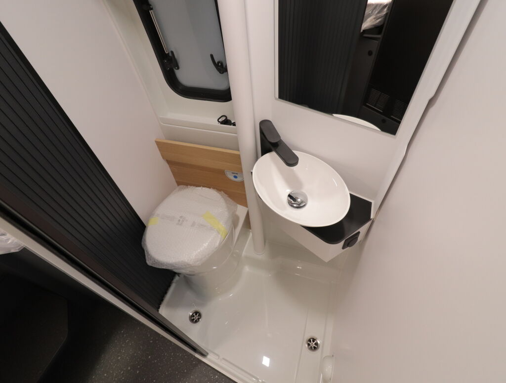 Adria TWIN 640 SLB 60 YEARS SELECTION 2026 