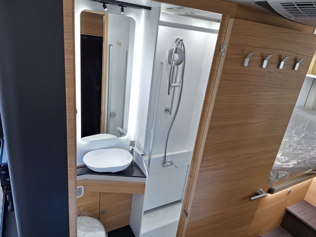 Adria CORAL XL 670 SL 2026 