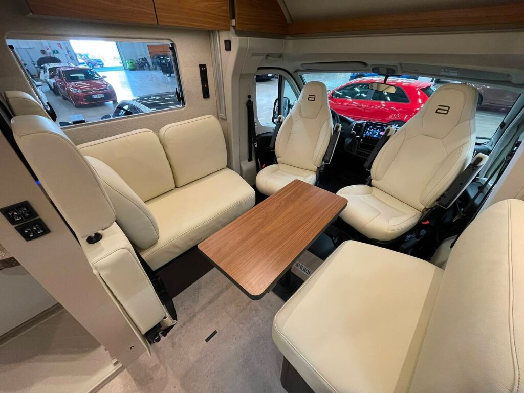 Bürstner SIGNATURE SFT 7.1 2026 Harmaa