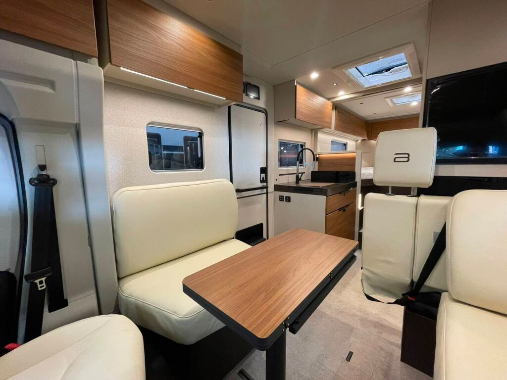 Bürstner SIGNATURE SFT 7.1 2026 Harmaa