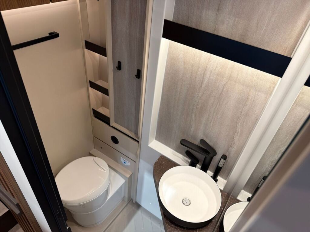 Bürstner SIGNATURE SFT 7.1 2026 HARMAA