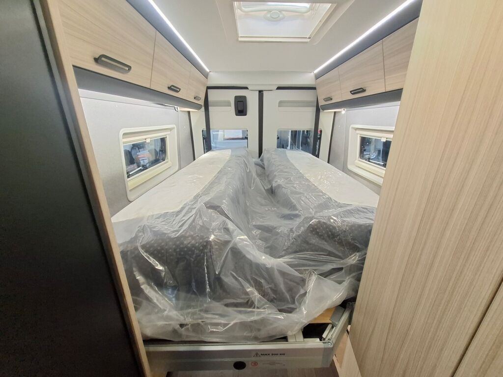 Sun living V 65 GX 2026 Musta