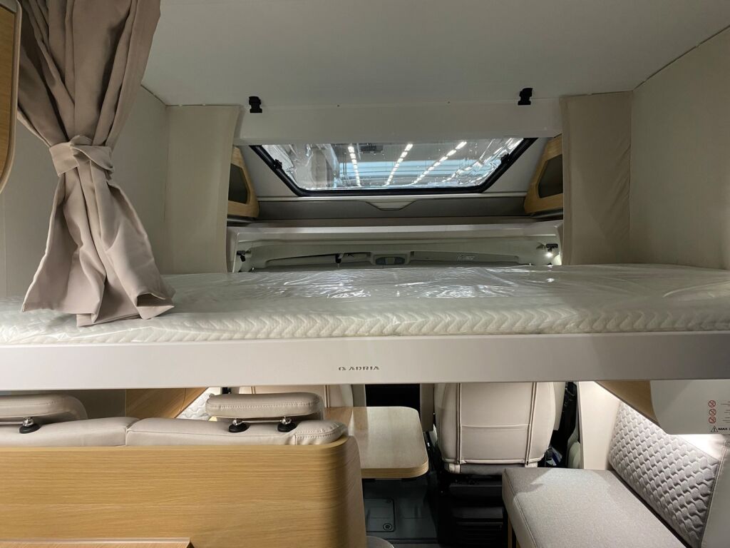 Adria MATRIX 670 SL 60 YEARS SELECTION 2026 