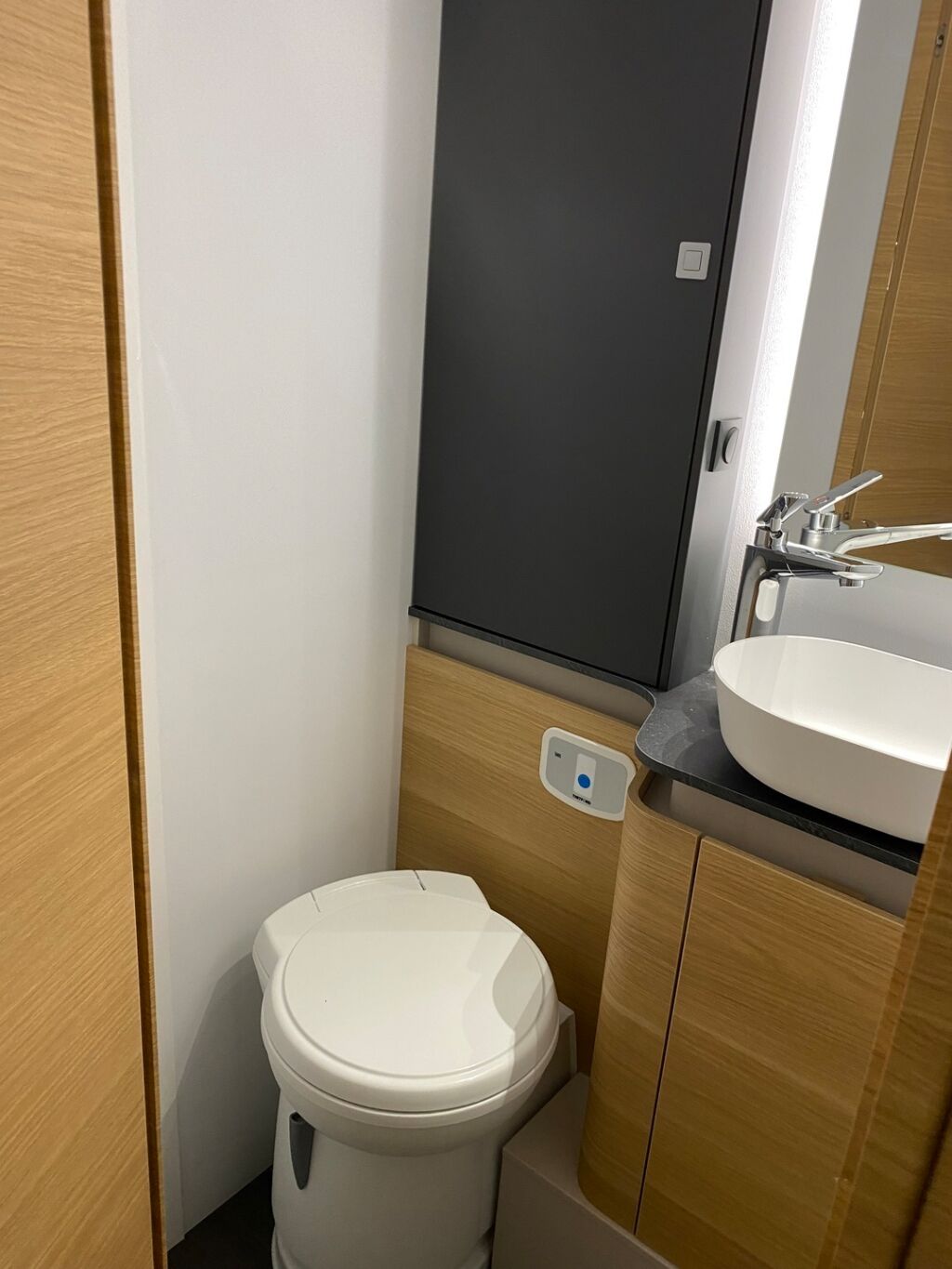 Adria MATRIX 670 SL 60 YEARS SELECTION 2026 