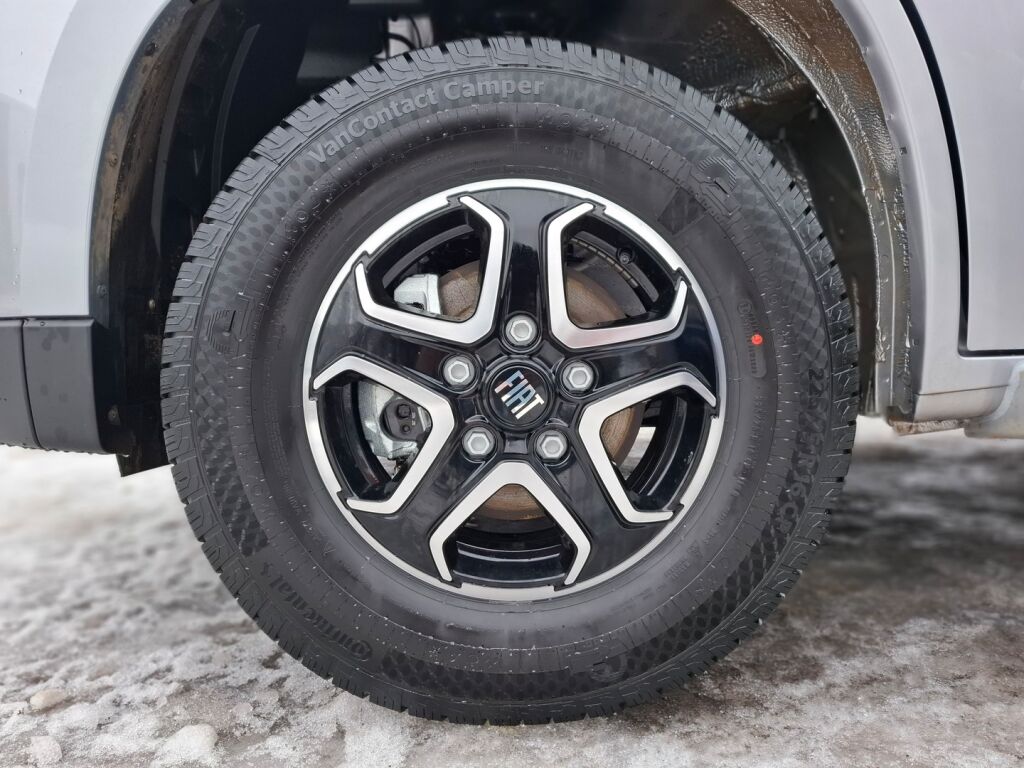 Adria Coral 670 DL 60 Years Selection 2026 Harmaa