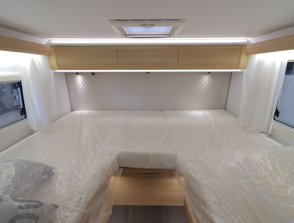 Adria CORAL 670 DL 60 YEARS SELECTION 2026 