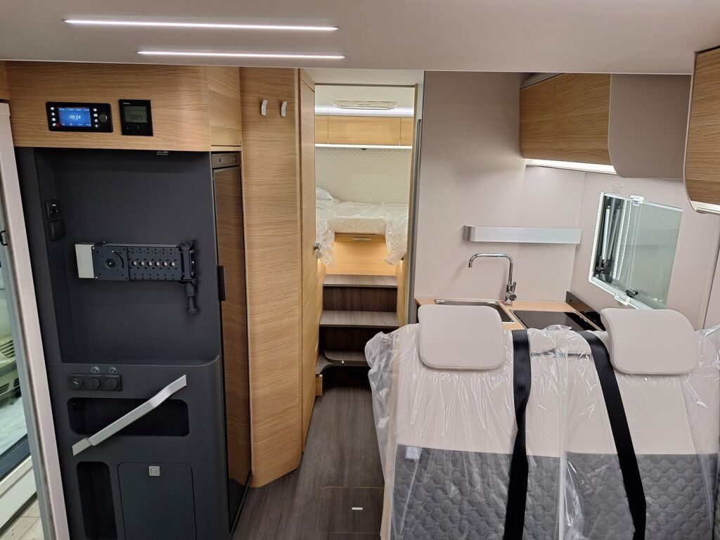 Adria Adria Matrix 670 SL 60 Years Selection 2026 2026 