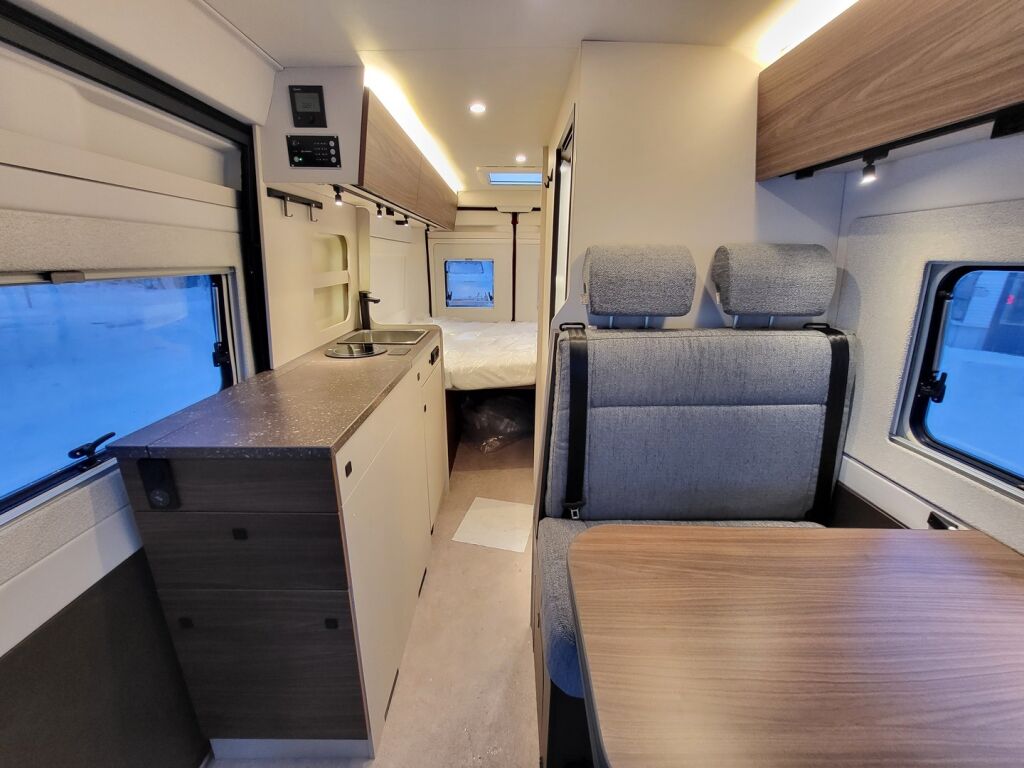 Bürstner PAPILLON PC 6.0 VAN 2026 Punainen