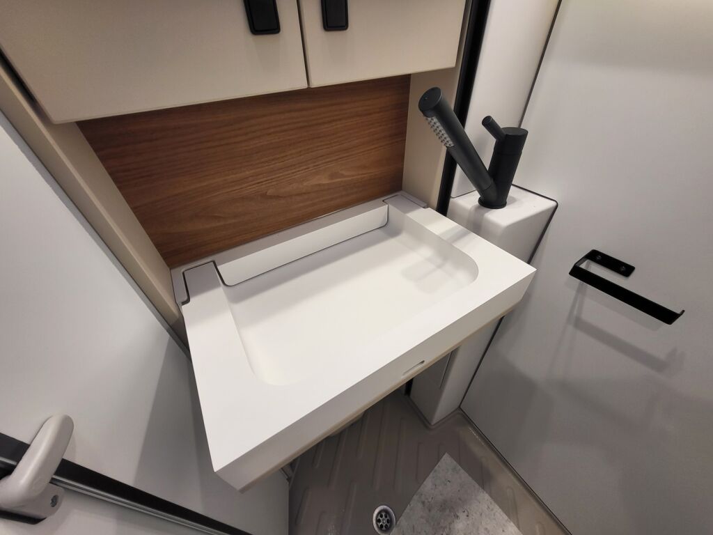 Bürstner PAPILLON PC 6.0 VAN 2026 Punainen